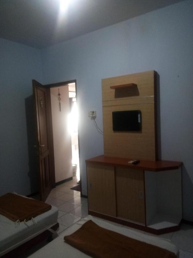 สปอต ออน 2240 ซิมปัง ตูจูห์ เรสซิเดนซ์ Hotel Kudus ภายนอก รูปภาพ