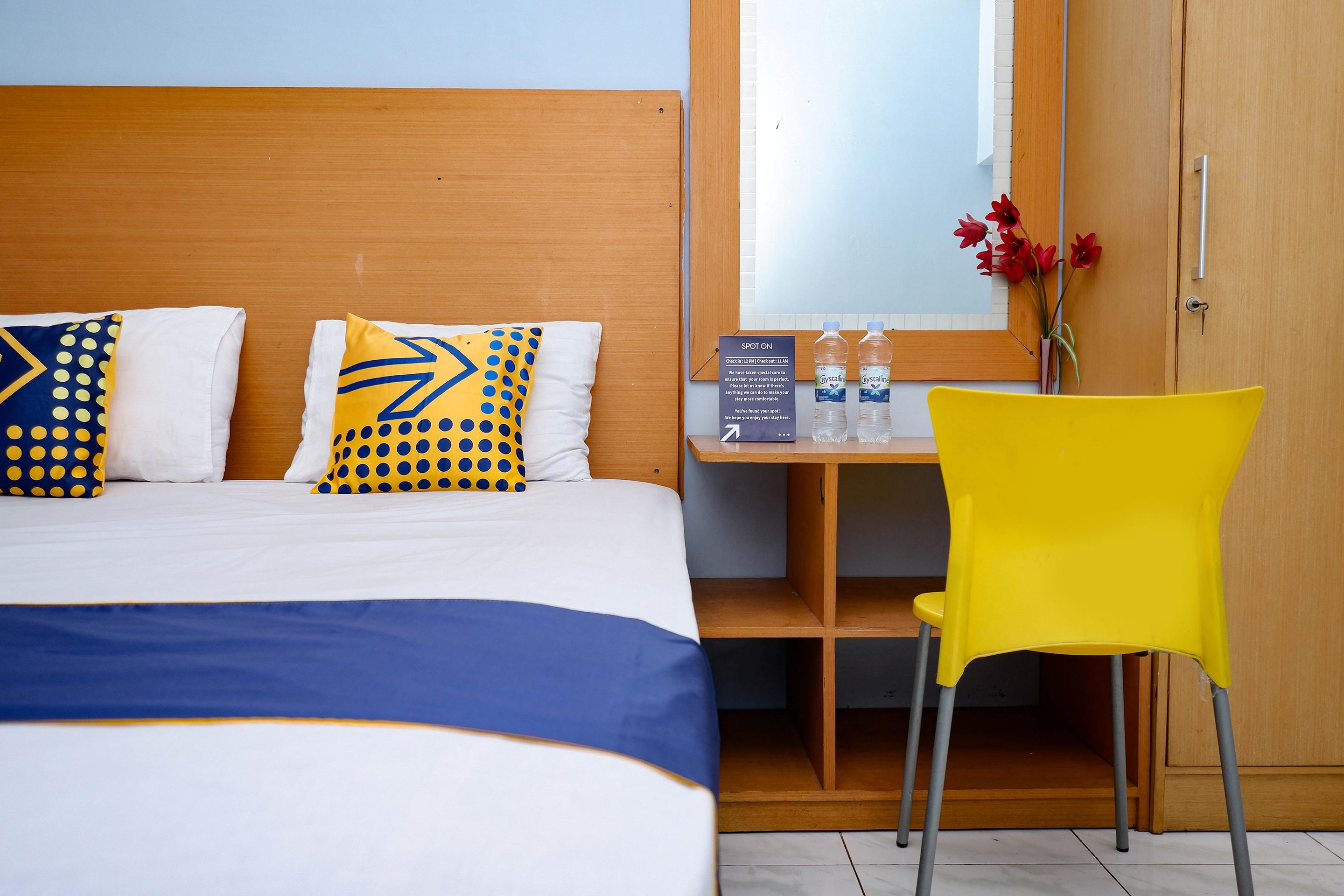 สปอต ออน 2240 ซิมปัง ตูจูห์ เรสซิเดนซ์ Hotel Kudus ภายนอก รูปภาพ