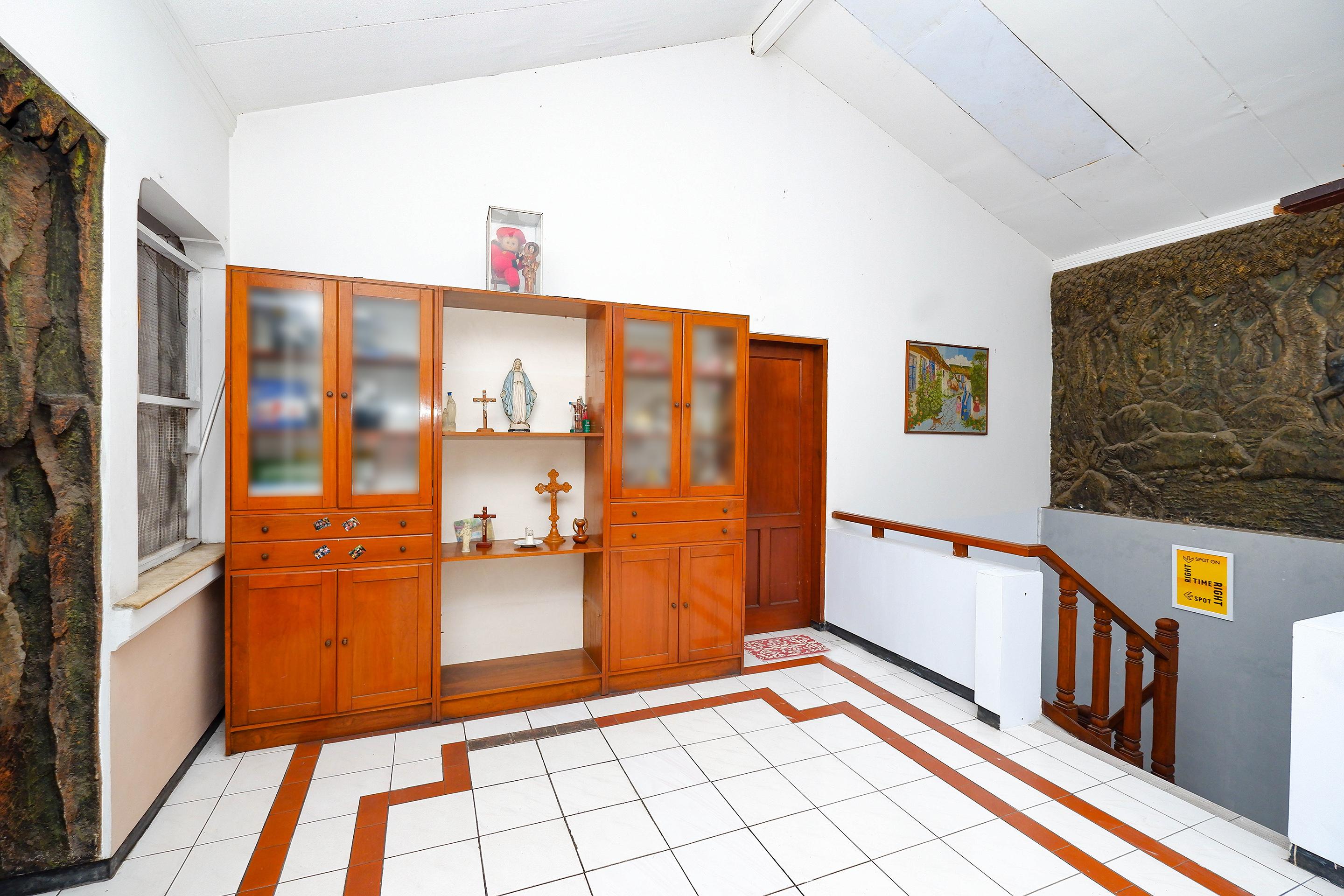 สปอต ออน 2240 ซิมปัง ตูจูห์ เรสซิเดนซ์ Hotel Kudus ภายนอก รูปภาพ